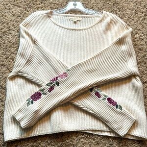 L.A Hearts Cropped Sweater with Embroidered Flowers On The Sleeve Size‎ M